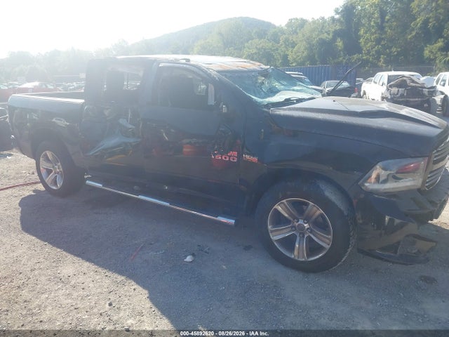 45892620 :رقم المزاد ، 1C6RR7MT2FS571231 vin ، 2015 Ram 1500 Sport مزاد بيع