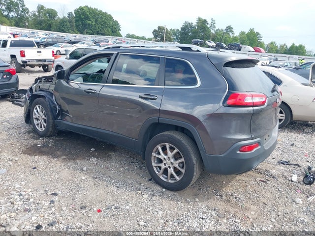 45892641 :رقم المزاد ، 1C4PJLCB2HW668157 vin ، 2017 Jeep Cherokee Latitude مزاد بيع
