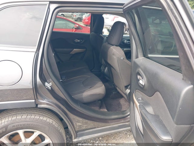 45892641 :رقم المزاد ، 1C4PJLCB2HW668157 vin ، 2017 Jeep Cherokee Latitude مزاد بيع