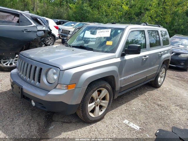 2016 Jeep Patriot Latitude მანქანა იყიდება აუქციონზე, vin: 1C4NJPFB6GD653326, აუქციონის ნომერი: 45892704