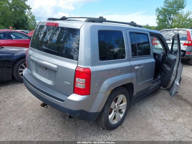 2016 Jeep Patriot Latitude მანქანა იყიდება აუქციონზე, vin: 1C4NJPFB6GD653326, აუქციონის ნომერი: 45892704