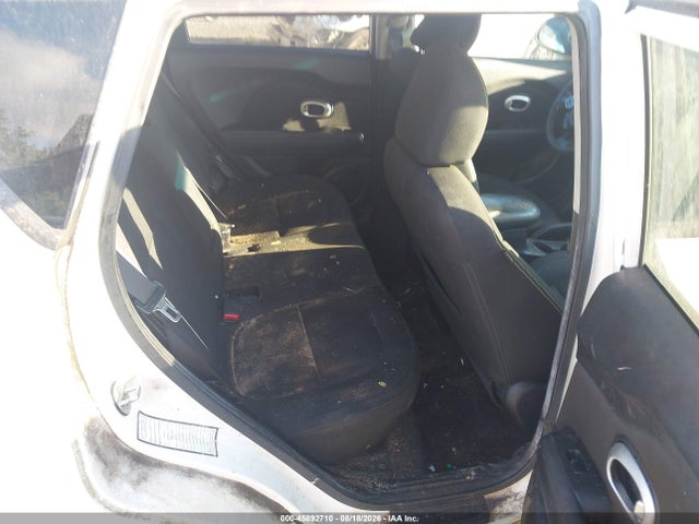 45892710 :رقم المزاد ، KNDJP3A51F7161792 vin ، 2015 Kia Soul + مزاد بيع