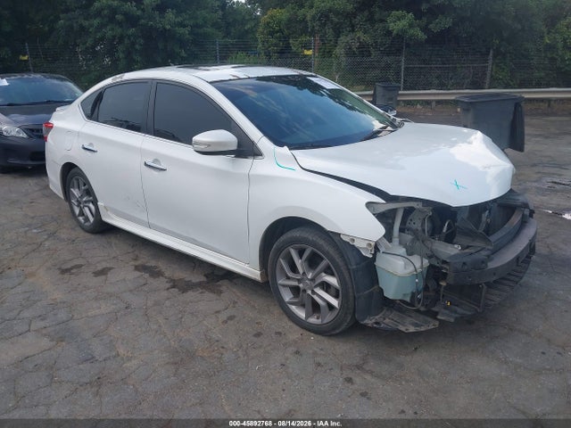 2015 Nissan Sentra Sr მანქანა იყიდება აუქციონზე, vin: 3N1AB7AP4FY323522, აუქციონის ნომერი: 45892768