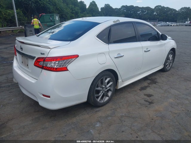 2015 Nissan Sentra Sr მანქანა იყიდება აუქციონზე, vin: 3N1AB7AP4FY323522, აუქციონის ნომერი: 45892768