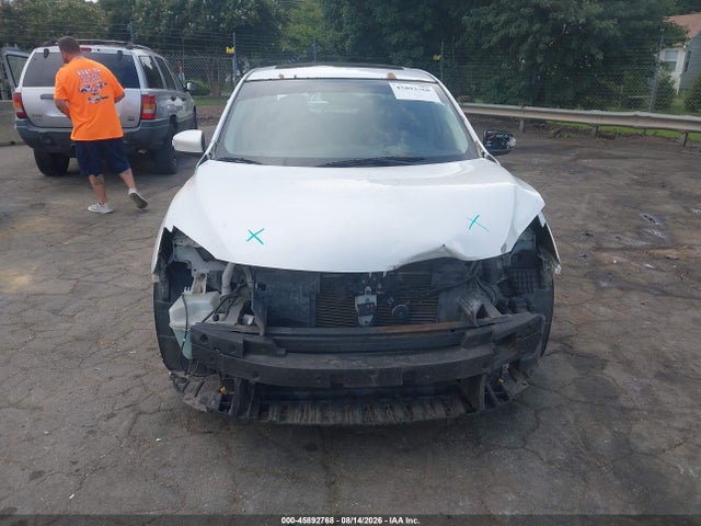 2015 Nissan Sentra Sr მანქანა იყიდება აუქციონზე, vin: 3N1AB7AP4FY323522, აუქციონის ნომერი: 45892768