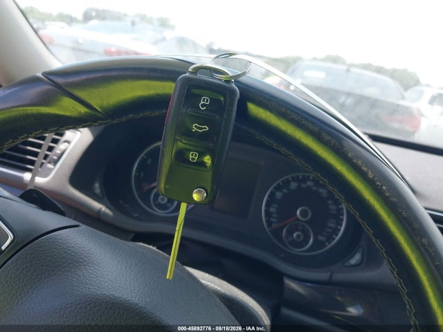Продаж на аукціоні авто 2014 Volkswagen Passat 1.8t Sport, vin: 1VWBT7A30EC102628, номер лоту: 45892776