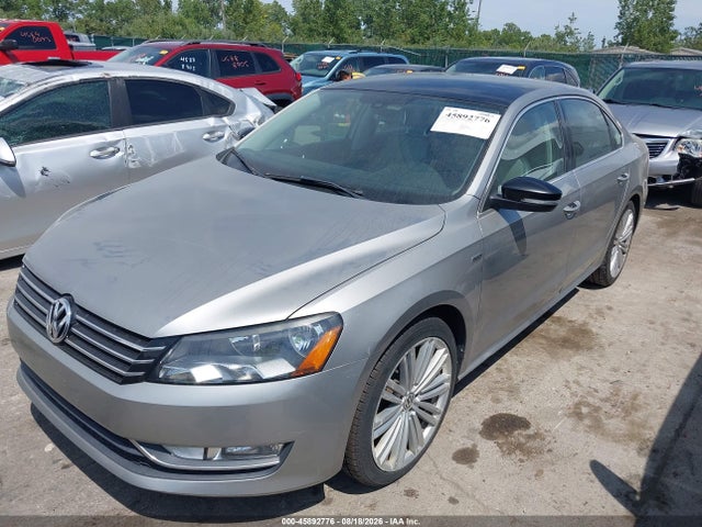 Продаж на аукціоні авто 2014 Volkswagen Passat 1.8t Sport, vin: 1VWBT7A30EC102628, номер лоту: 45892776