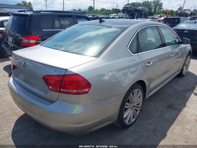 Продаж на аукціоні авто 2014 Volkswagen Passat 1.8t Sport, vin: 1VWBT7A30EC102628, номер лоту: 45892776