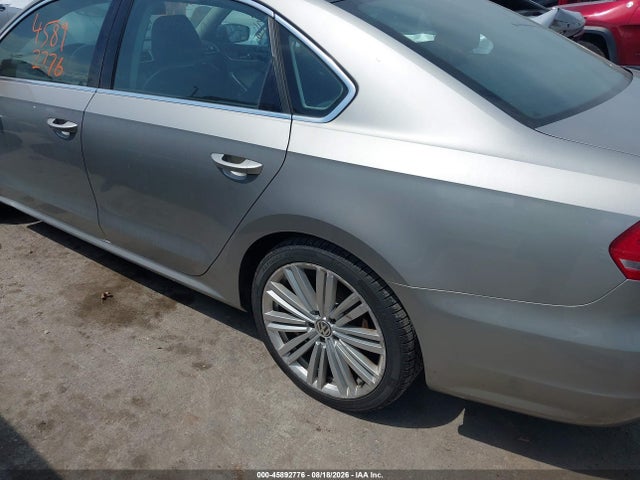 Продаж на аукціоні авто 2014 Volkswagen Passat 1.8t Sport, vin: 1VWBT7A30EC102628, номер лоту: 45892776