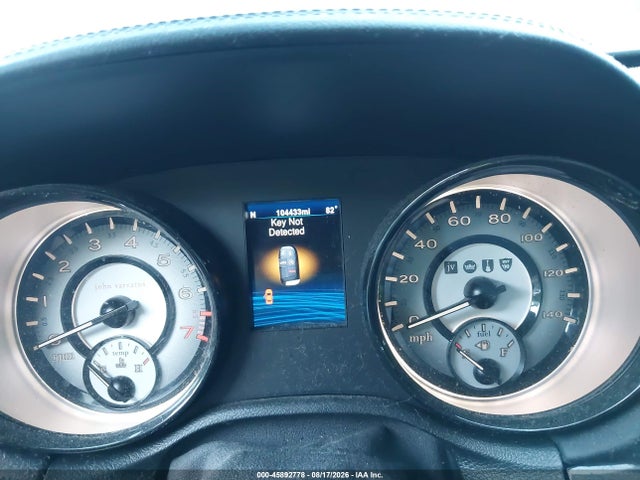 2014 Chrysler 300c John Varvatos Limited Edition Awd მანქანა იყიდება აუქციონზე, vin: 2C3CCAJGXEH240430, აუქციონის ნომერი: 45892778