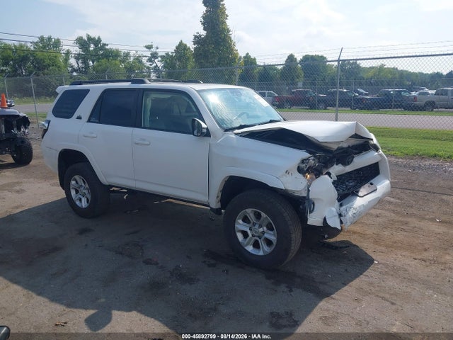 Продажа на аукционе авто 2014 Toyota 4runner Sr5 Premium, vin: JTEBU5JR5E5170366, номер лота: 45892799