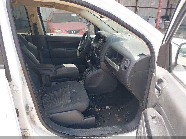 Продаж на аукціоні авто 2016 Jeep Compass Sport, vin: 1C4NJCBA6GD611938, номер лоту: 45892819