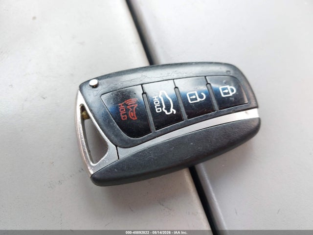 Продажа на аукционе авто 2015 Hyundai Genesis 3.8, vin: KMHGN4JE7FU101776, номер лота: 45892822