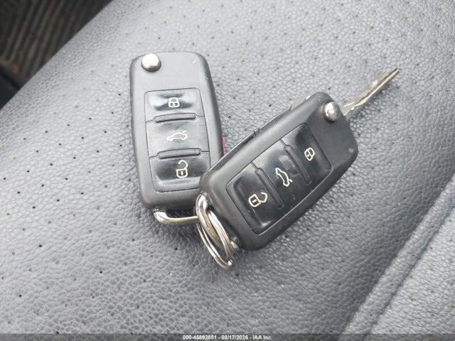 2014 Volkswagen Jetta 1.8t Se მანქანა იყიდება აუქციონზე, vin: 3VWD17AJ8EM381936, აუქციონის ნომერი: 45892851