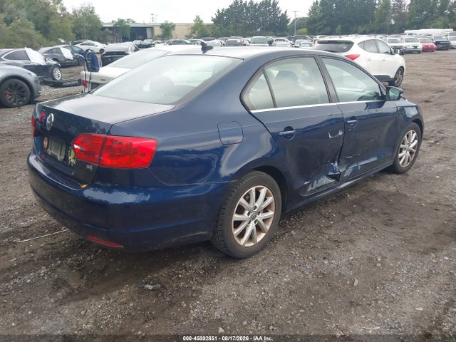 2014 Volkswagen Jetta 1.8t Se მანქანა იყიდება აუქციონზე, vin: 3VWD17AJ8EM381936, აუქციონის ნომერი: 45892851