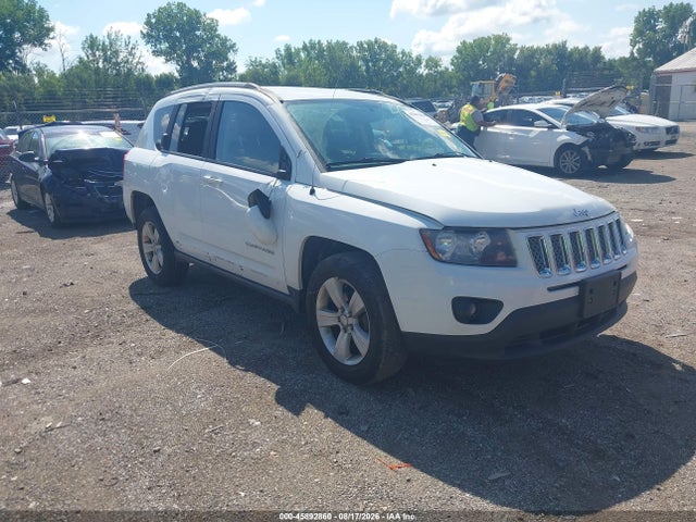 Продажа на аукционе авто 2016 Jeep Compass Latitude, vin: 1C4NJDEB8GD617489, номер лота: 45892860