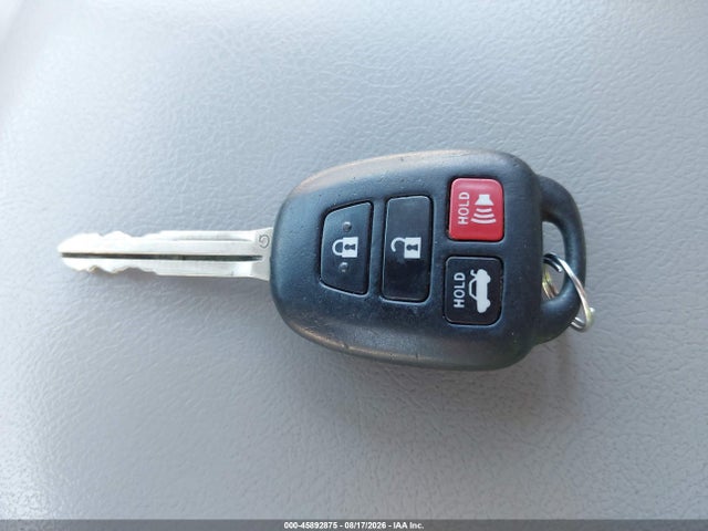 45892875 :رقم المزاد ، 4T4BF1FK6ER398998 vin ، 2014 Toyota Camry Le مزاد بيع