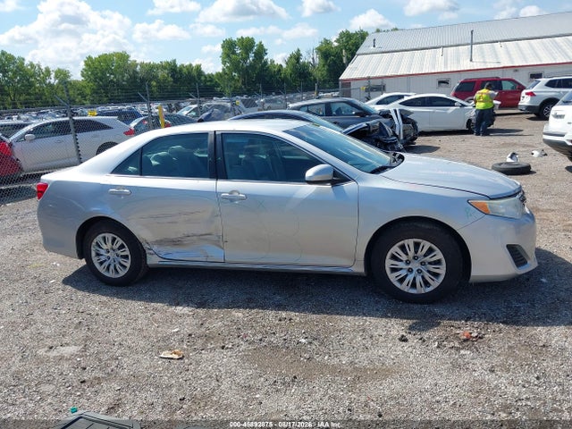 45892875 :رقم المزاد ، 4T4BF1FK6ER398998 vin ، 2014 Toyota Camry Le مزاد بيع