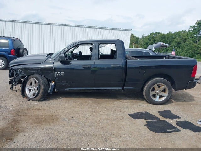 Продажа на аукционе авто 2018 Ram 1500 Express  4x4 6'4 Box, vin: 1C6RR7FG8JS264543, номер лота: 45892884