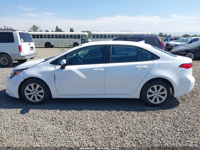 Toyota COROLLA LE 2026 5YFB4MDE4TP406223 Image 14