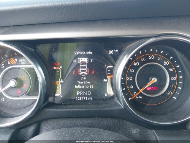 2019 Jeep Wrangler Unlimited Sahara 4x4 მანქანა იყიდება აუქციონზე, vin: 1C4HJXEN6KW567245, აუქციონის ნომერი: 45893104