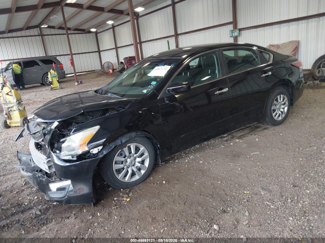 Nissan Altima 2.5 S 2014 1N4AL3AP1EN258021 Image 2