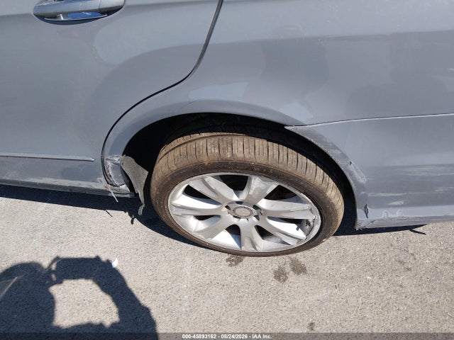 Продажа на аукционе авто 2011 Mercedes-benz E 350, vin: WDDHF5GB2BA353428, номер лота: 45893162