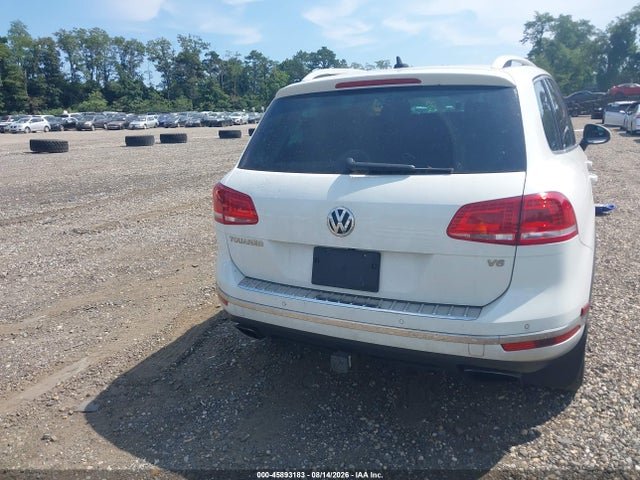 Продаж на аукціоні авто 2016 Volkswagen Touareg Sport W/technology, vin: WVGEF9BP8GD009644, номер лоту: 45893183