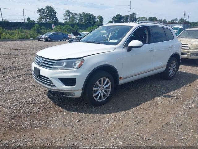 Продаж на аукціоні авто 2016 Volkswagen Touareg Sport W/technology, vin: WVGEF9BP8GD009644, номер лоту: 45893183