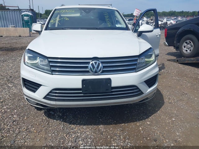 Продаж на аукціоні авто 2016 Volkswagen Touareg Sport W/technology, vin: WVGEF9BP8GD009644, номер лоту: 45893183
