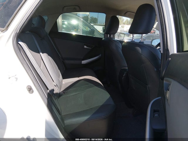 Toyota Prius Five 2014 JTDKN3DU7E1735617 Image 8