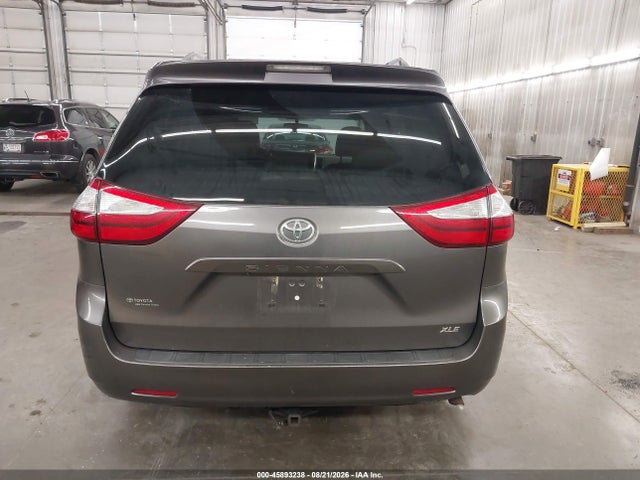 Продаж на аукціоні авто 2015 Toyota Sienna Xle 8 Passenger, vin: 5TDYK3DC5FS545314, номер лоту: 45893238
