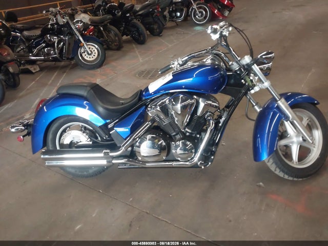 45893303 :رقم المزاد ، JH2SC6606FK500632 vin ، 2015 Honda Vt1300 Cr مزاد بيع