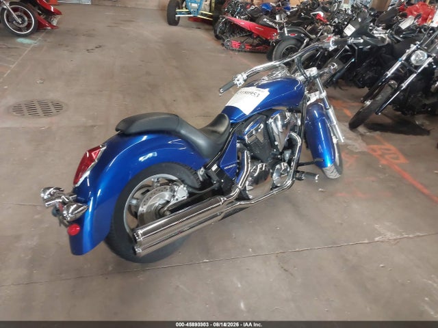 45893303 :رقم المزاد ، JH2SC6606FK500632 vin ، 2015 Honda Vt1300 Cr مزاد بيع