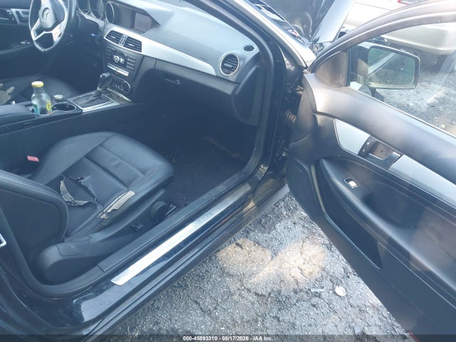 Продажа на аукционе авто 2015 Mercedes-benz C 250, vin: WDDGJ4HB6FG366995, номер лота: 45893310