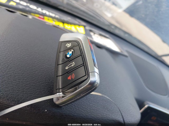 45893504 :رقم المزاد ، 5UXKT0C31H0V96056 vin ، 2017 Bmw X5 Edrive Xdrive40e Iperformance مزاد بيع
