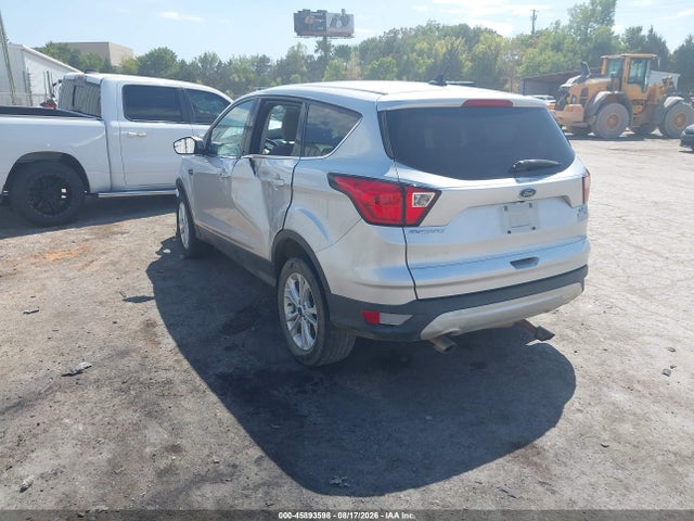 Продажа на аукционе авто 2019 Ford Escape Se, vin: 1FMCU9G90KUB33911, номер лота: 45893598
