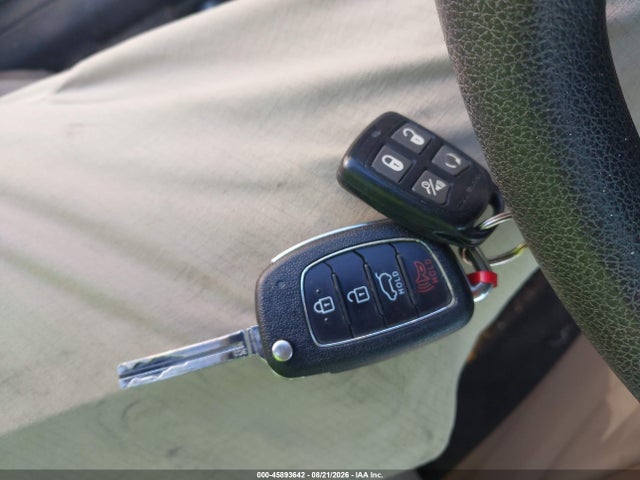 Продажа на аукционе авто 2016 Hyundai Tucson Se, vin: KM8J3CA41GU105336, номер лота: 45893642