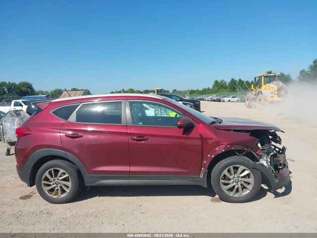 Продажа на аукционе авто 2016 Hyundai Tucson Se, vin: KM8J3CA41GU105336, номер лота: 45893642