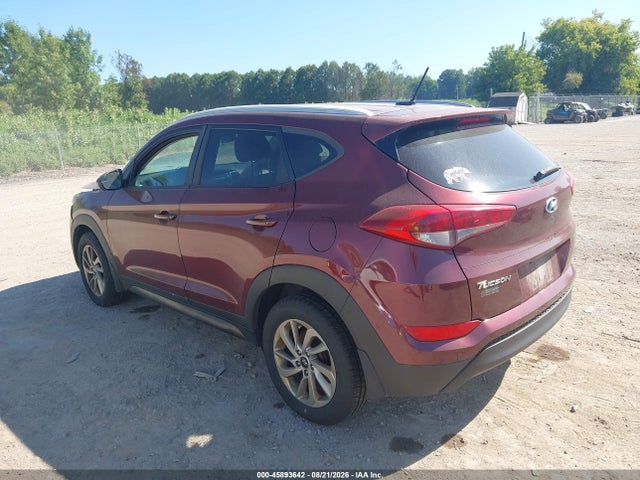 Продажа на аукционе авто 2016 Hyundai Tucson Se, vin: KM8J3CA41GU105336, номер лота: 45893642