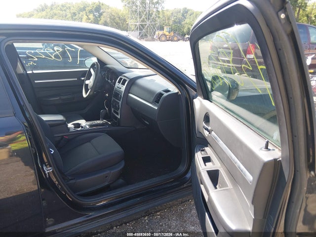 45893650 :رقم المزاد ، 2B3CA4CD4AH135982 vin ، 2010 Dodge Charger مزاد بيع