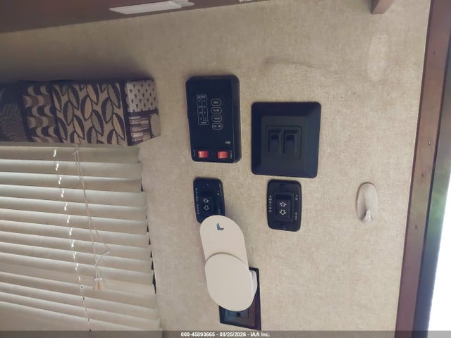1UJBJ0BP8H17Y0299 Jayco Jay Flight