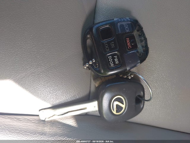 2004 Lexus Rx 330 მანქანა იყიდება აუქციონზე, vin: 2T2HA31U84C024363, აუქციონის ნომერი: 45893727