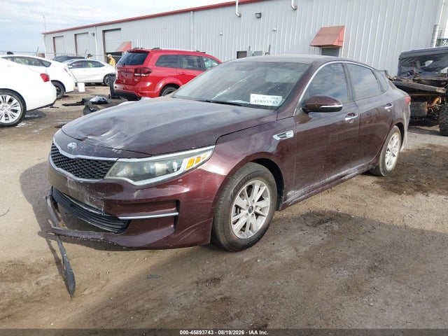 KIA Optima Lx 2018 5XXGT4L38JG219839 Image 2