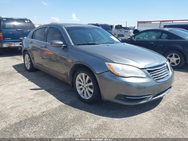 Aukcja sprzedaży 2013 Chrysler 200 Touring, vin: 1C3CCBBB1DN589992, numer aukcji: 45893745