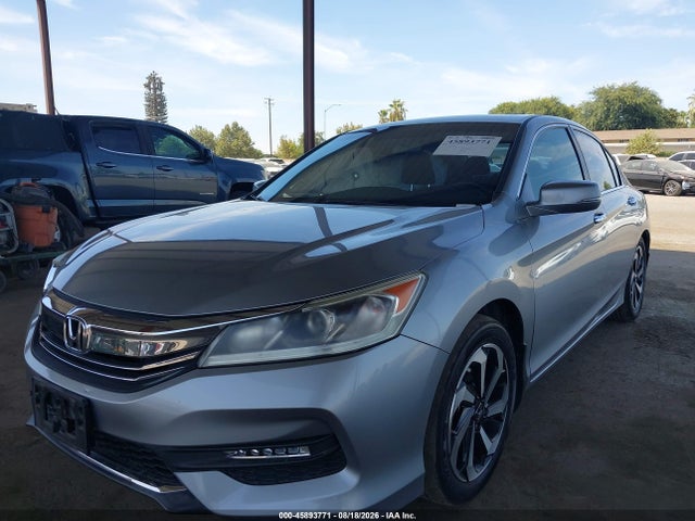 Honda ACCORD EX 2017 1HGCR2F76HA223704 Image 2