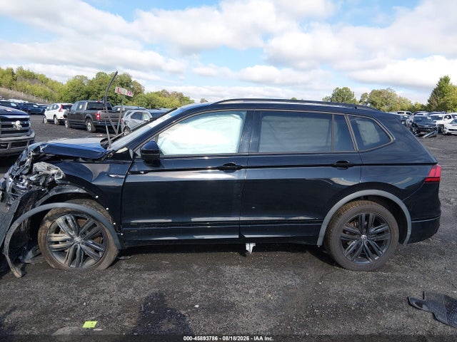 Aukcja sprzedaży 2022 Volkswagen Tiguan 2.0t Se R-line Black, vin: 3VV8B7AX3NM061611, numer aukcji: 45893786