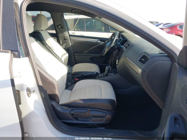 3VWD17AJ1HM388098 Volkswagen Jetta 1.8t Sport