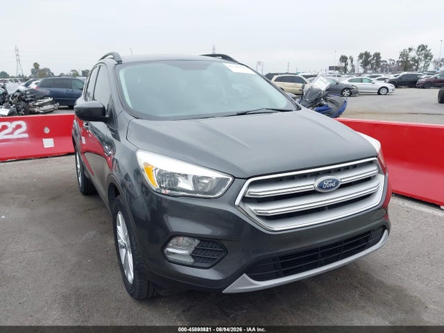 Ford ESCAPE SE 2018 1FMCU9GD8JUB61099 Image 1