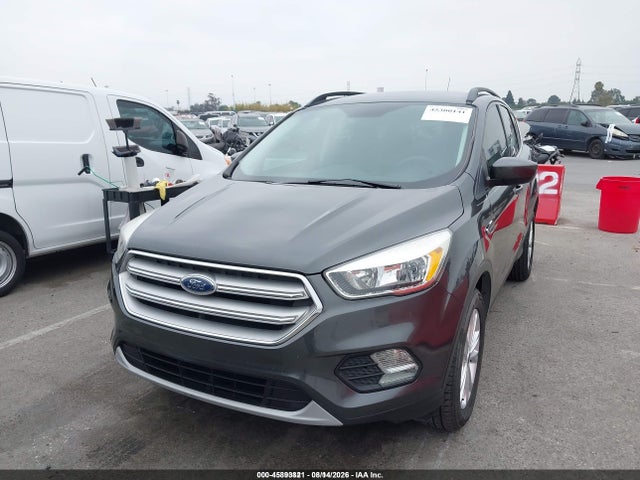 Ford ESCAPE SE 2018 1FMCU9GD8JUB61099 Image 2